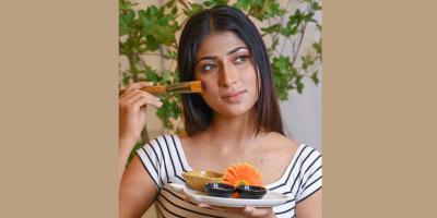 ত্বকের যত্নে ফুল
