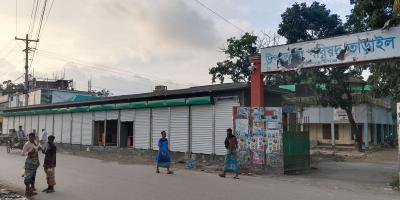 সওজের জায়গায় দোকান নির্মাণের অভিয়োগ