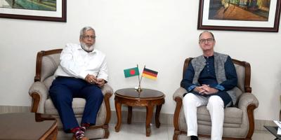 নবায়নযোগ্য জ্বালানিতে জার্মানির সহযোগিতা চেয়েছেন রেলপথ উপদেষ্টা