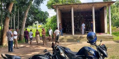 বাসাইলে নির্মাণাধীন প্রতিমা ভাঙচুর