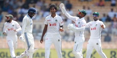 হাসানের ফাইফারে ভারত থামল ৪০০'র আগেই