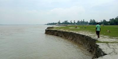 ভাঙনে দিশাহারা যমুনা পাড়ের মানুষ