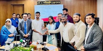 শ্রমিক কল্যাণ তহবিলে ২৪ কোটি ৪৪ লাখ টাকা দিলো গ্রামীণফোন