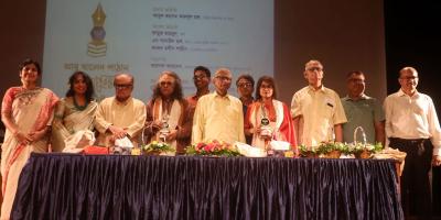 আবু খালেদ পাঠান সাহিত্য পুরস্কার পেলেন কফিল আহমেদ, আফরোজা সোমা