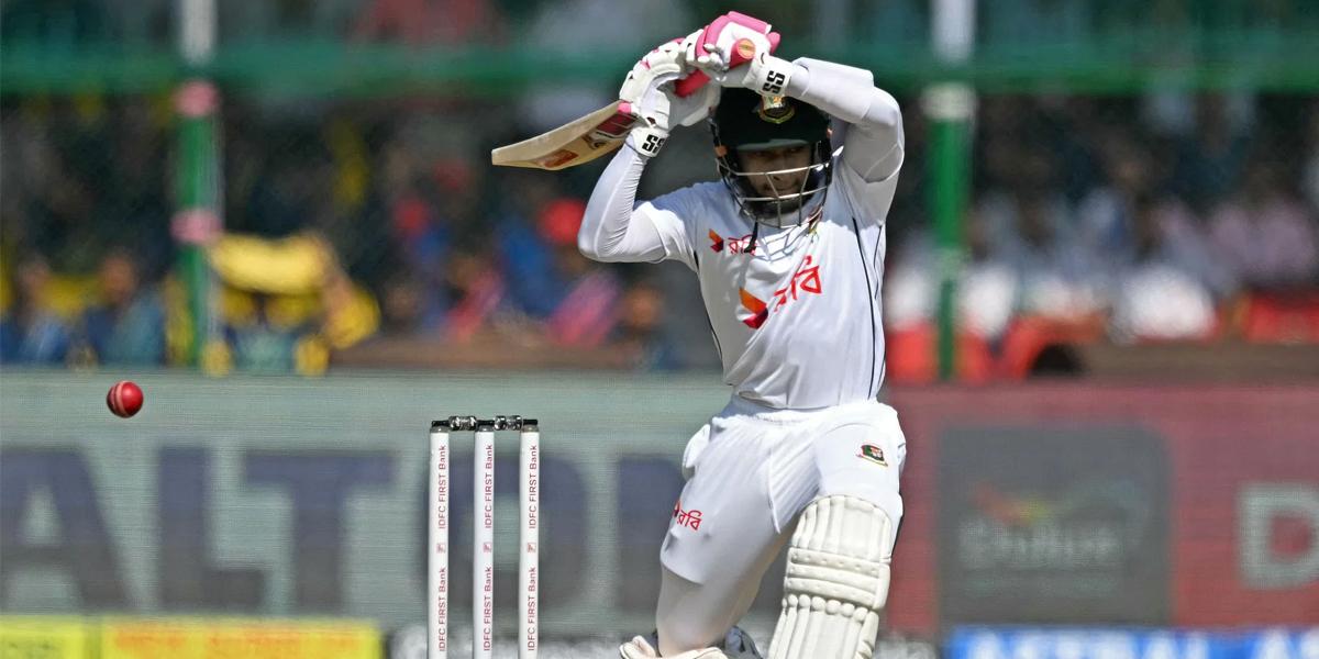 চতুর্থ দিনের শুরুতেই মুশফিকের বিদায়
