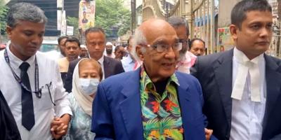 আদালতে আত্মসমর্পণ করেছেন শফিক রেহমান