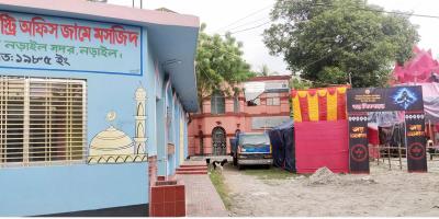 এক আঙ্গিনায় মন্দির-মসজিদ
