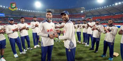 বিদায়ী ম্যাচে সংবর্ধনা দেওয়া হলো মাহমুদউল্লাহকে