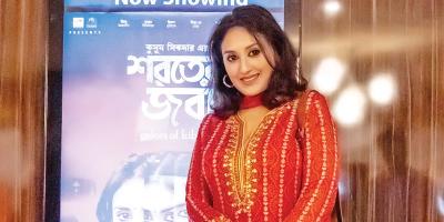 একাই লড়ছেন কুসুম সিকদার