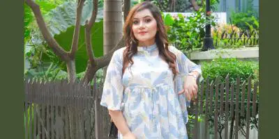 এখন পরবেন যেমন পোশাক