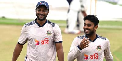 সবাইকে সাকিবের পাশে চাইলেন মিরাজ