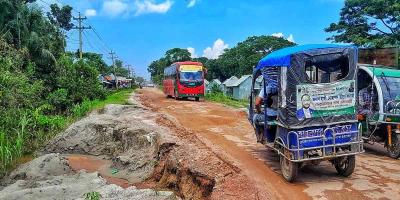 সংযোগ সড়কে নেই অগ্রগতি