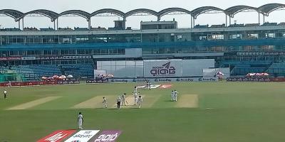 বাংলাদেশের অর্জন মাত্র এক উইকেট