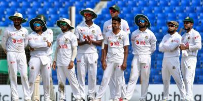 ৪ উইকেট হারিয়ে ৫৩৭ রানে পিছিয়ে বাংলাদেশ