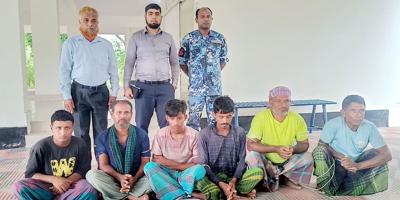 চাঁদপুরে নিষেধাজ্ঞার ২১ দিনে ৩৭২ জেলে গ্রেপ্তার