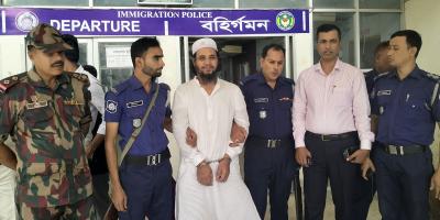 বেনাপোলে ভারতে পালানোর সময় কাউন্সিলর গ্রেপ্তার
