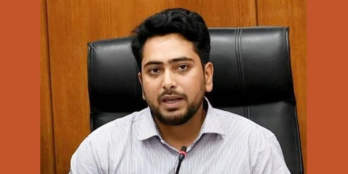 অন্তর্বর্তী সরকার গণমাধ্যমের স্বাধীনতা নিশ্চিত করেছে: উপদেষ্টা নাহিদ