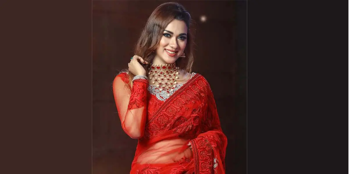 বউ হচ্ছেন ববি