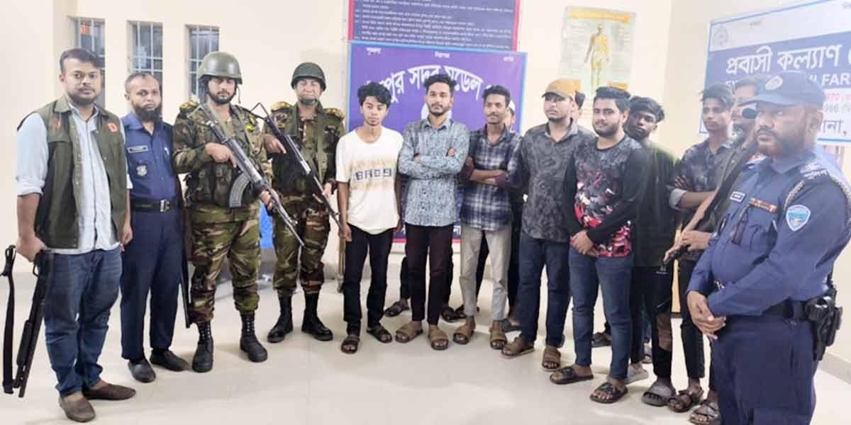 চাঁদপুরে কিশোর গ্যাংয়ের আরও ১১ সদস্য আটক