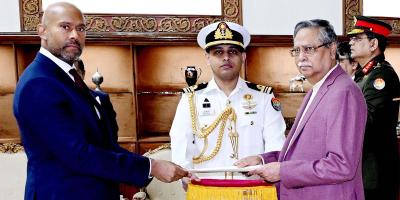 রোহিঙ্গা সমস্যা সমাধানে কানাডার সহযোগিতা চাইলেন রাষ্ট্রপতি