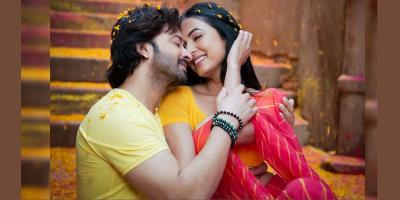 কেন তিন হলের সব টিকিট কিনলেন শাকিব খান?