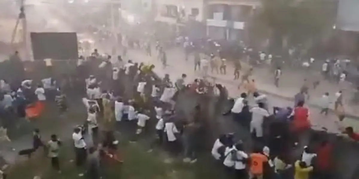 গিনিতে ফুটবল ম্যাচে সংঘর্ষ, নিহত শতাধিক