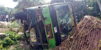 গোপালগঞ্জে দুই বাসের সংঘর্ষ, নিহত ২