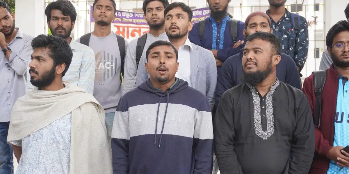 যবিপ্রবিতে লিফট চালুর দাবিতে পিএনডি দপ্তরে তালা