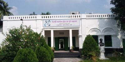 সুচিত্রা সেনের দেশে
