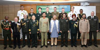 গ্রামীণ ব্যাংক, ইউনূস সেন্টার ও ক্যালেডোনিয়ান কলেজ পরিদর্শন বিভিন্ন দেশের সামরিক উপদেষ্টাদের