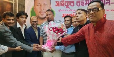 ফ্যাবের সংবর্ধনায় সিক্ত মনি