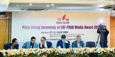 ১৫ বছরে সরকারি প্রতিষ্ঠানগুলোকে ধ্বংস করা হয়েছে: বাণিজ্য উপদেষ্টা