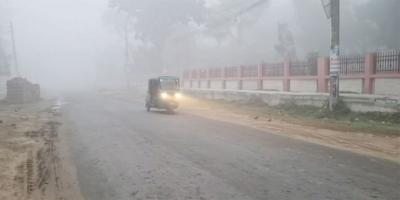 জয়পুরহাটে জেঁকে বসেছে শীত, দেখা নেই সূর্যের
