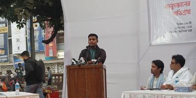 ছাত্ররাজনীতি নিষিদ্ধ নয়, সংস্কারের পক্ষে মত