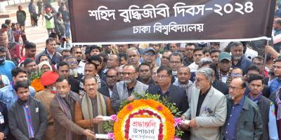ক্যাম্পাসে শহিদদের কবর চিহ্নিত করতে সহযোগিতা চান ঢাবি উপাচার্য