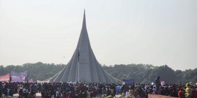 বিজয়োল্লাসের জনস্রোতে ভাসছে জাতীয় স্মৃতিসৌধ