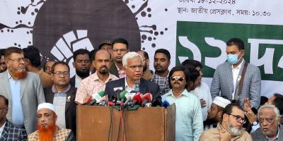 ‘প্রধান উপদেষ্টা বলেন এক কথা, প্রেস সচিব আরেক কথা’