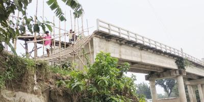 মেয়াদ শেষ, কাজ বাকি অর্ধেক