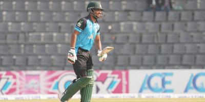 তিন ইনিংস পর হাসল শান্তর ব্যাট