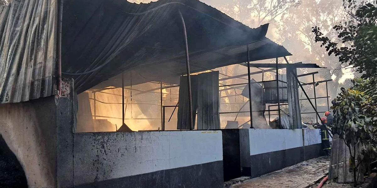 বোতাম কারখানার আগুন নিয়ন্ত্রণে, নিহত ১