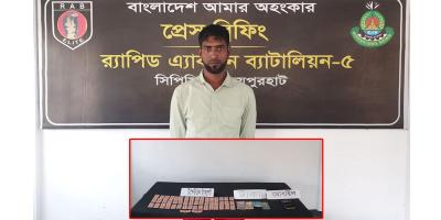 জয়পুরহাটে মাদকসহ গ্রেপ্তার ১