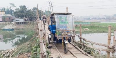 সেতুর আশায় জীবন পার