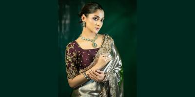 বছরের শুরুতেই পূজা চেরির চমক