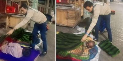 রাজধানীতে শীতার্ত মানুষের পাশে ছাত্রদল