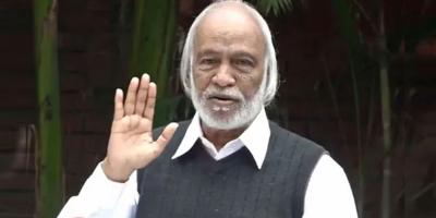 ‘শিক্ষাজীবন শেষের আগেই দেশ চালাতে চাইলে হিতে বিপরীত হবে’