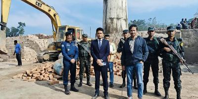 সাতক্ষীরায় তিন ইটভাটা মালিককে সাড়ে ৭ লাখ টাকা জরিমানা