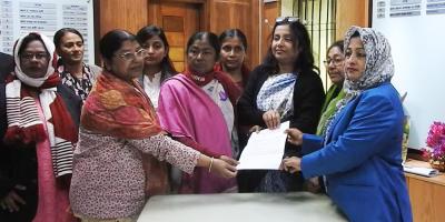 নড়াইলে ইউপি সদস্যকে ধর্ষণ-হত্যার বিচারের দাবিতে স্মারকলিপি