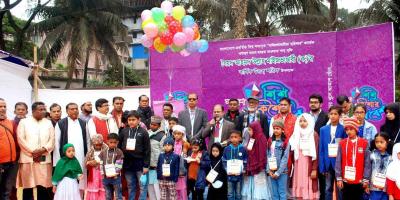 তুলনা না করে শিশুদের প্রতিভা বিকাশের সুযোগ দিতে হবে: সিভাসু উপাচার্য
