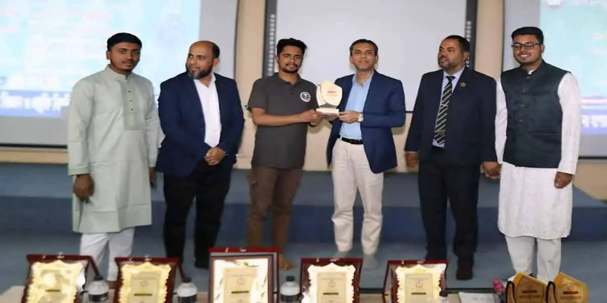 যবিপ্রবি সাংবাদিক সমিতির বর্ষসেরা প্রতিবেদক খবরের কাগজের মোতালেব