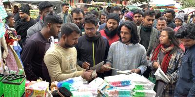 ‘জুলাই বিপ্লবের ঘোষণাপত্রের’ পক্ষে জনমত তৈরিতে লিফলেট বিতরণ